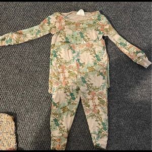 Kate Quinn queen anne lace pj